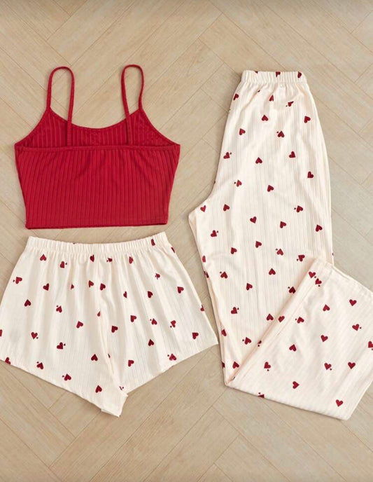 Дамски пижамен комплект с сърца – потник, шорти и дълъг панталон (3 части)