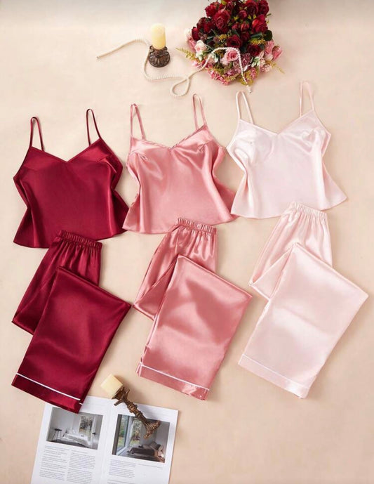 Vibe Lingerie Сатенен Пижамен Комплект RED от 6 части – Елегантност и Комфорт