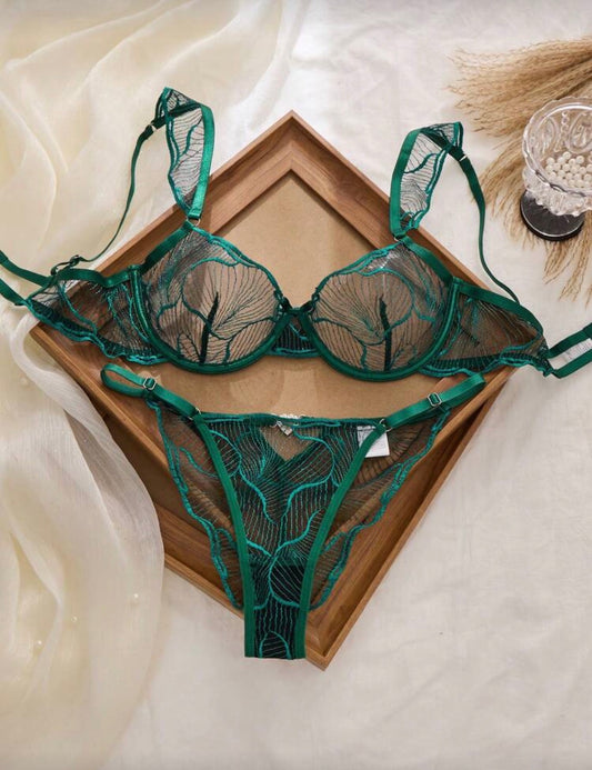 Елегантен дамски комплект сутиен и бикини от дантела – зелено